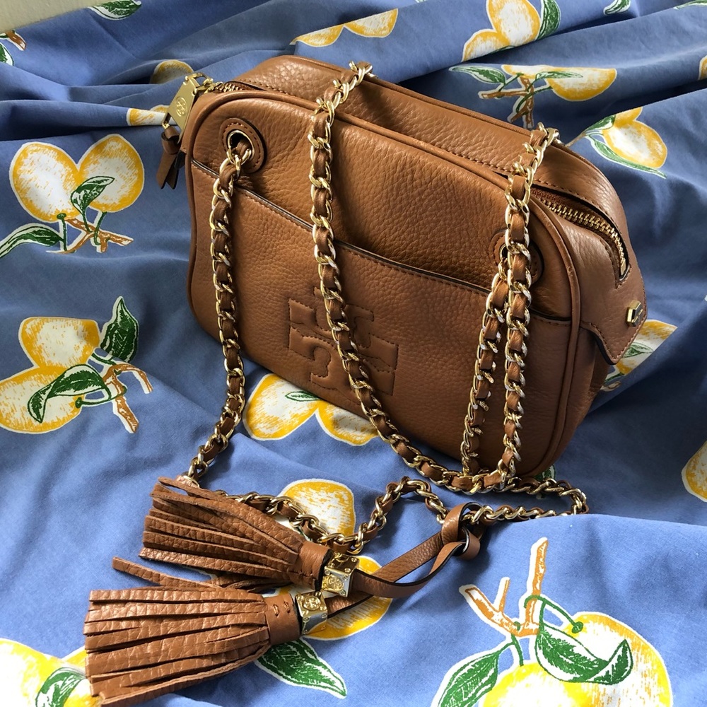 Lightly Used Tory Burch Cross Body/Purse (great condition!!)